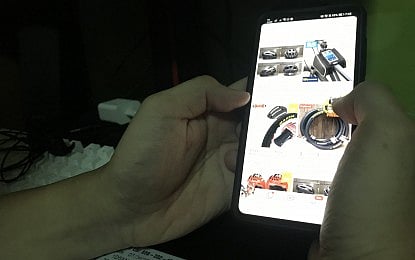 Online shoppers pay more for better service