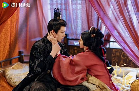 Xiao Qiao, a clever girl from the Qiao family, marries Wei Shao, the sharp and kind master of the Wei family.