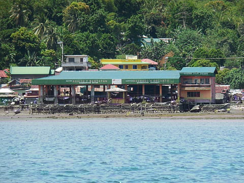 A basketball court in Barangay San Lorenzo, Mauban, Quezon Province that also serves as a multi-purpose hall.

