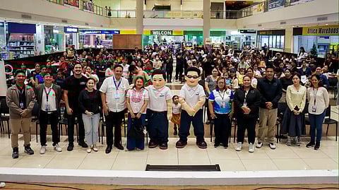 The city government of Muntinlupa kicks off their “Batang Rehistrado, Kinabukasan Sigurado” campaign which aims for zero backlog in early childhood care and development learners’ birth certificates. According to Mayor Ruffy Biazon, It aims to unease the constraints of children enrolling in schools, or applying scholarship among children.