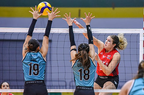 
Petro Gazz’s American import Lindsey Vander Weide penetrates the defensive wall of Galeries Tower’s Jean Asis and Julia Coronel during the Angels’ straight sets win in the 2025 PVL Reinforced Conference.