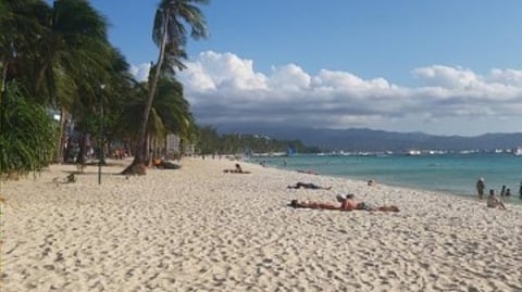 Luxury travel magazine Conde Nast Traveler has named Boracay, Palawan, and Siargao as among the world’s top islands in its 2025 Readers’ Choice Awards. 