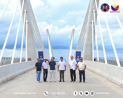 President Ferdinand R. Marcos Jr. has inaugurated and inspected major infrastructure projects for traffic mobility, flood control and irrigation in the province of Cagayan on 14 October 2025.
The President was accompanied by Department of Public Works and Highways (DPWH) Secretary Vince Dizon. 