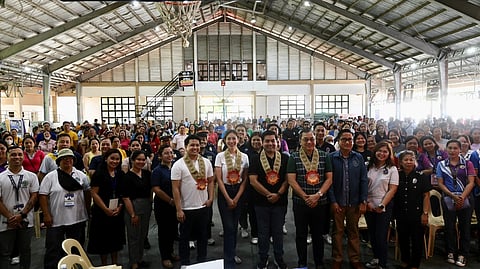 The Department of Justice Action Center’s Katarungan Caravan rolls into Roxas City, Capiz to provide essential government services, free legal aid and consultations. The initiative fulfills the mission of making justice more accessible, especially for citizens in the provinces.