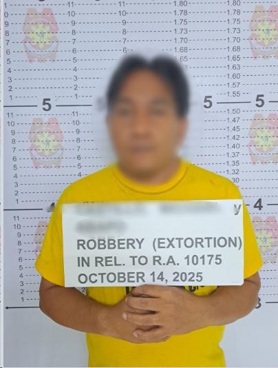 43-year-old suspect alias "Michael" arrested in an entrapment operation by Las Piñas police after allegedly attempting to extort money from City Councilor Macmac Santos through social media threats.