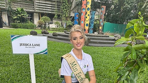 Reigning Miss Earth Jessica Lane
