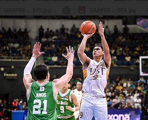 
Nic Cabañero and UST attempt to retain their mastery of La Salle when the two teams collide Saturday in the UAAP Season 88 men’s basketball tournament at the Mall of Asia Arena.