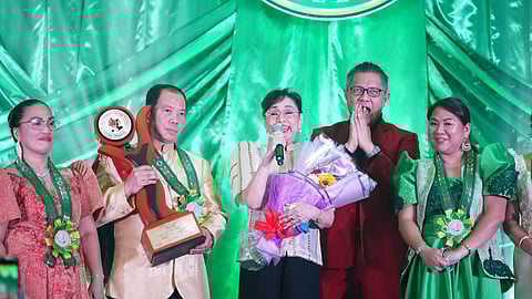 Pasado Hall of Fame for Star for All Seasons Vilma Santos Recto