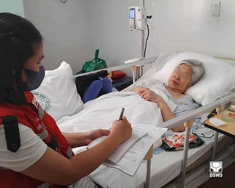 DSWD gives aid to cancer-stricken former AFP director
