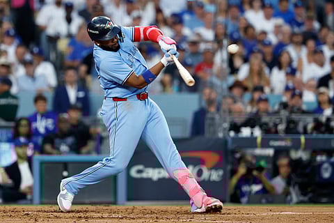 
VLADIMIR Guerrero and the Toronto Blue Jays refuse to give up, posting a 6-2 win over the Los Angeles Dodgers in Game 4 to tie their World Series at two games apiece on Tuesday.   