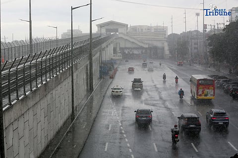 (November 01 2025) Motorists plying freely along Commonwealth Avenue in Quezon City on Saturday  November 1 2025, the All Saints day Celebration, when suddenly heavy down pour fall. Photo/ Analy Labor