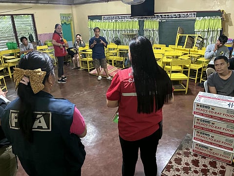 PPA, DSWD distribute food packs to stranded passengers in Lucena