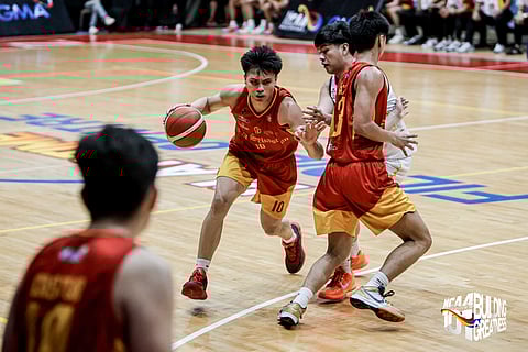 Jhuniel dela Rama takes the scoring cudgels for San Sebastian in Season 101 of the NCAA men’s basketball tournament. 