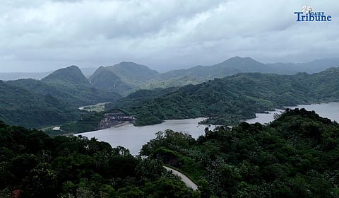 STORM SHIELD. Dark clouds loom over the Sierra Madre mountain range as seen from the Casili River in Barangay Pintong Bukawe, San Mateo, Rizal on Monday, 10 November 2025. According to PAGASA, the rugged terrain of Luzon — including the Sierra Madre — helped weaken Super Typhoon Uwan (Fung-Wong) as it crossed the country’s landmass.