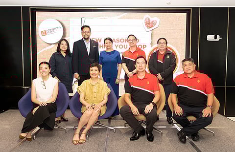 [L–R seated] Robinsons Retail Holdings, Inc.’s Tin Tueres, Food Segment Managing Director; and Robina Gokongwei-Pe, Director and Chairman; with BPI’s TG Limcaoco, President and CEO; and Rally Jereza, Head of Agency Banking.

[L–R standing] Robinsons Retail Holdings, Inc.’s Rosalyn Lualhati, Front End Systems Head, Food Segment; Jom Catanghal, Chief Information Officer; and Gina Salgado, Adviser; with BPI Agency Banking’s Vicvic Montenegro, Platforms Business and Shared Services Head; and Bong Lualhati, Product Management Head.