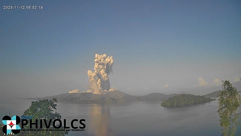 Taal records short phreatomagmatic burst