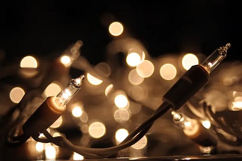 Group warns of toxic chemicals in Christmas lights