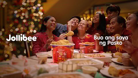 Buo ang saya ng Pasko with Jollibee.