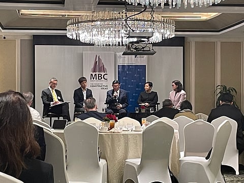 FROM L-R: World Bank Group Lead Economist for Philippines, Malaysia, and Brunei Gonzalo Varela; Former NEDA Director General and Ayala Corp. Managing Director Karl Chua, WR Advisory Group Senior Adviser Dr. Julio Teehankee, HSBC Treasurer and Head of Markets and Security Corie Purisima; and Puyat, Jacinto, & Santos Law Senior Partner Atty. Monalisa Dimalanta