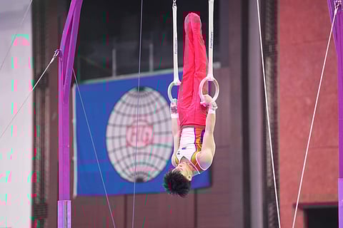 KARL Eldrew Yulo puts on a dazzling display of grit, grace and power to qualify in the finals of four events in the 3rd FIG Artistic Gymnastics World Championships late Thursday. 