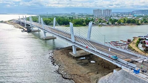 CONSTRUCTION of the Davao River Bridge, also known as the Bucana Bridge, is now 99.2 percent complete, marking a major milestone in the project. President Ferdinand Marcos Jr. has directed the Department of Public Works and Highways to fast-track the remaining works to help decongest traffic and enhance connectivity between Davao City’s eastern and western coastal zones.
