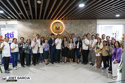 To provide ease and convenience for Bataeños who are availing Apostille (Red Ribbon), the Department of Foreign Affairs (DFA) has opened an Apostille Hub inside The Bunker capitol building of Balanga City, Bataan on December 1, 2025.