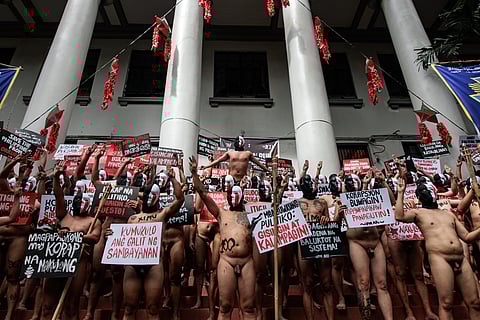 Hundreds of Alpha Phi Omega fraternity members run naked around the University of the Philippines Manila campus during the annual “Oblation Run” on Friday, 12 December 2025, in celebration of the fraternity’s centennial anniversary.

Participants carried placards denouncing widespread government corruption, demanded to jail the officials implicated im the flood control fiasco before Christmas, and handed roses to female spectators as a symbolic invitation to join their call against plunder.