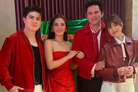 CARMINA Villaroel with husband Zoren Legaspi and twins Mavy and Cassy Legaspi.