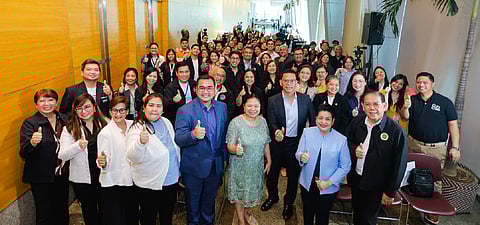 REPRESENTATIVES from medical, pharmacist, drugstore, and chemist associations join Unilab employees in reaffirming their shared commitment to quality medicines. The thumbprint symbolizes the Quality Alaga seal found on every Unilab product.
