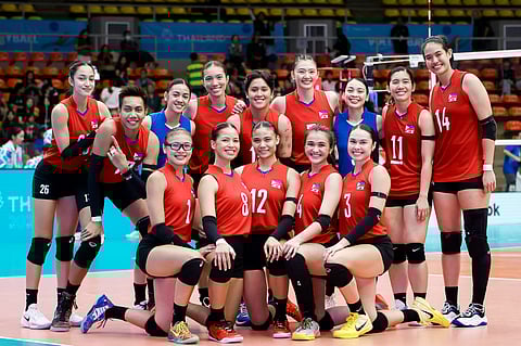 ALAS Pilipinas flirts with history as it tries to make a finals return after 28 years when it battles Vietnam in the women’s volleyball event of the 33rd Southeast Asian Games.