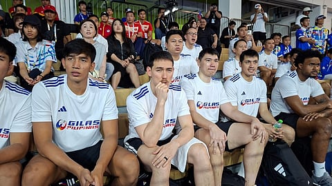 ROBERT Bolick and other members of Gilas Pilipinas get the luxury of resting while watching the national boxing team ahead of their men’s basketball event semifinal battle in the 33rd Southeast Asian Games against either Vietnam or Indonesia on Thursday.      