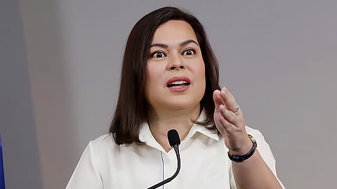 VICE President Sara Duterte (seen here in a DAILY TRIBUNE file photo after her
trip to Qatar in May this year) denies having any personal dealings with self-proclaimed bagman Ramil Madriaga.