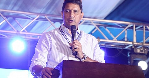 Gomez gets flak, faces ethics case