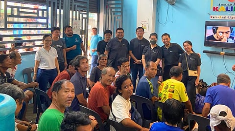 ABOITIZ InfraCapital team members engage with beneficiaries during the AJ Kalinga Foundation’s Kain-Ligo Program as part of the ‘Care that Creates Brighter Days’ outreach initiative.