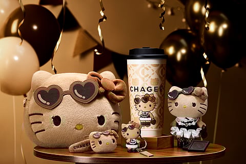 TANNED Hello Kitty joins a special Cocoa Oolong Milk Tea release, blending her playful charm with a comforting, festive beverage perfect for slow sips and quiet holiday moments.