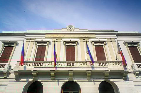 Phl government to borrow P824B locally in Q1 2026