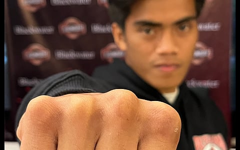 BIG things are in store for unbeaten Filipino bantamweight Kenneth Llover,
who could headline a mega event in March in Manila.