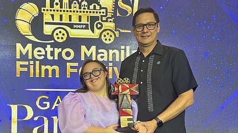 Matthew Mendoza with daughter Bea at the recent MMFF Gabi ng Parangal