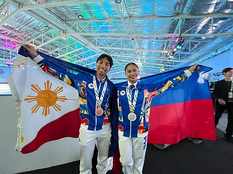 MAXINE Bautista and Paolo Borromeo will be chasing for glory when they compete in the ISU Four Continents Skating Championships from 21 to 25 January in Beijing.