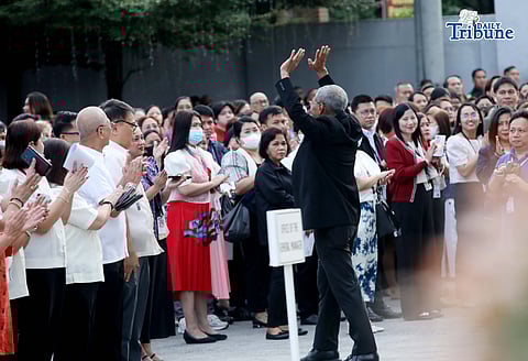 (January 05 2026) MMDA Chairman Atty. Don Artes along with MMDA Employees welcome the newly appointed MMDA General Manager  former PNP Chief General Nicolas Deloso Torre III, during the flag raising held at  the MMDA head office in Pasig City on January 5, 2026. Photo/Analy Labor