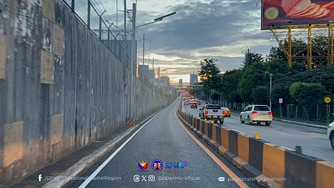Buses back on fixed EDSA lane