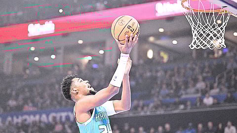 BRANDON Miller shows the way in the Charlotte Hornets’ 124-97 rout of the Oklahoma City Thunder. 