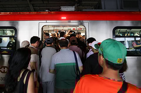 As holiday break ends, commuters deal with the same challenge in taking trains, as in this photo taken on Tuesday morning, 06 January 2026.