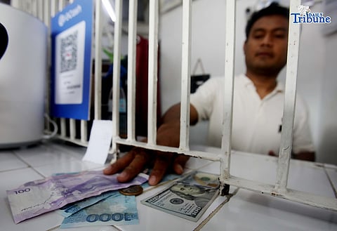 Peso hits new record low as market snaps 5-day streak
