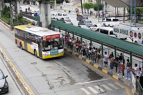 Free WiFi rolls out at 17 EDSA Carousel stops