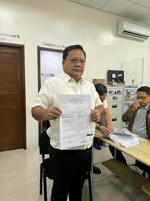 MANILA Rep. Rolando Valeriano nagsampa ng cyber-libel laban kay Cavite Rep. Kiko Barzaga.