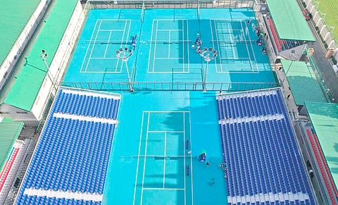 THE Rizal Memorial Tennis Center gets spruced up in time for the arrival and participation of Alex Eala and a bevy of world-rated international players for the Philippine Women’s Open next week.