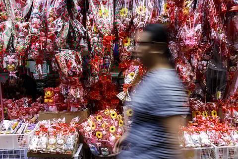 In Pictures: Valentine's Day preparations in Divisoria