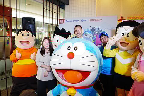 SM Supermalls SAVP Marketing Krisel Raymundo-Ranilo, RUNRIO general manager Andrew Neri and Benedict Odiña are thrilled to host the Doraemon Run 2026 on 15 February at the SM Mall of Asia Complex.