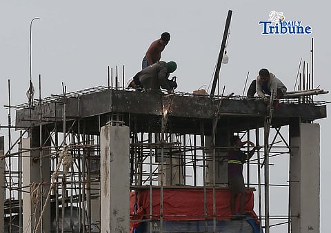 (February 06 2026) Workers seen welding the steel to connect on top of the structure they built in Navotas City on Friday, February 6, 2026. The Philippine Statistics Authority (PSA) reported that the number of unemployed Filipinos rose to 2.26 million in December 2025. This is slightly higher than the 2.25 million recorded in November 2025 and significantly up from 1.63 million in December 2024, underscoring ongoing challenges in the country’s labor market. Photo/Analy Labor